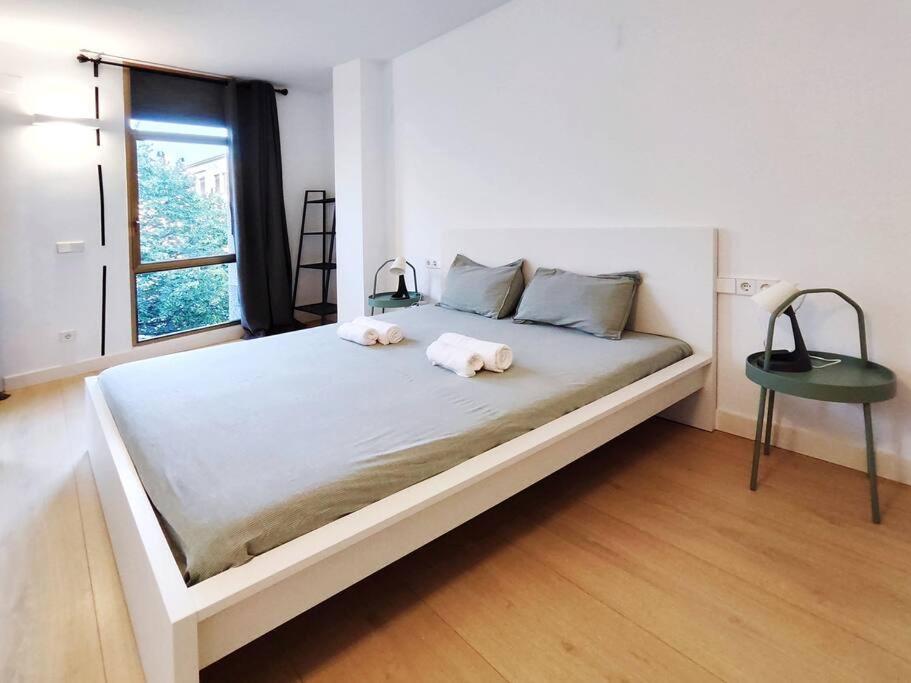 Moderno Apartamento En Terrassa Centro Extérieur photo